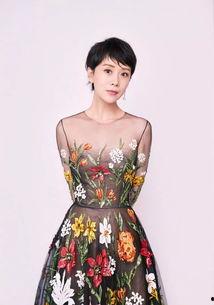 娱乐圈吃瓜博主女孩是谁